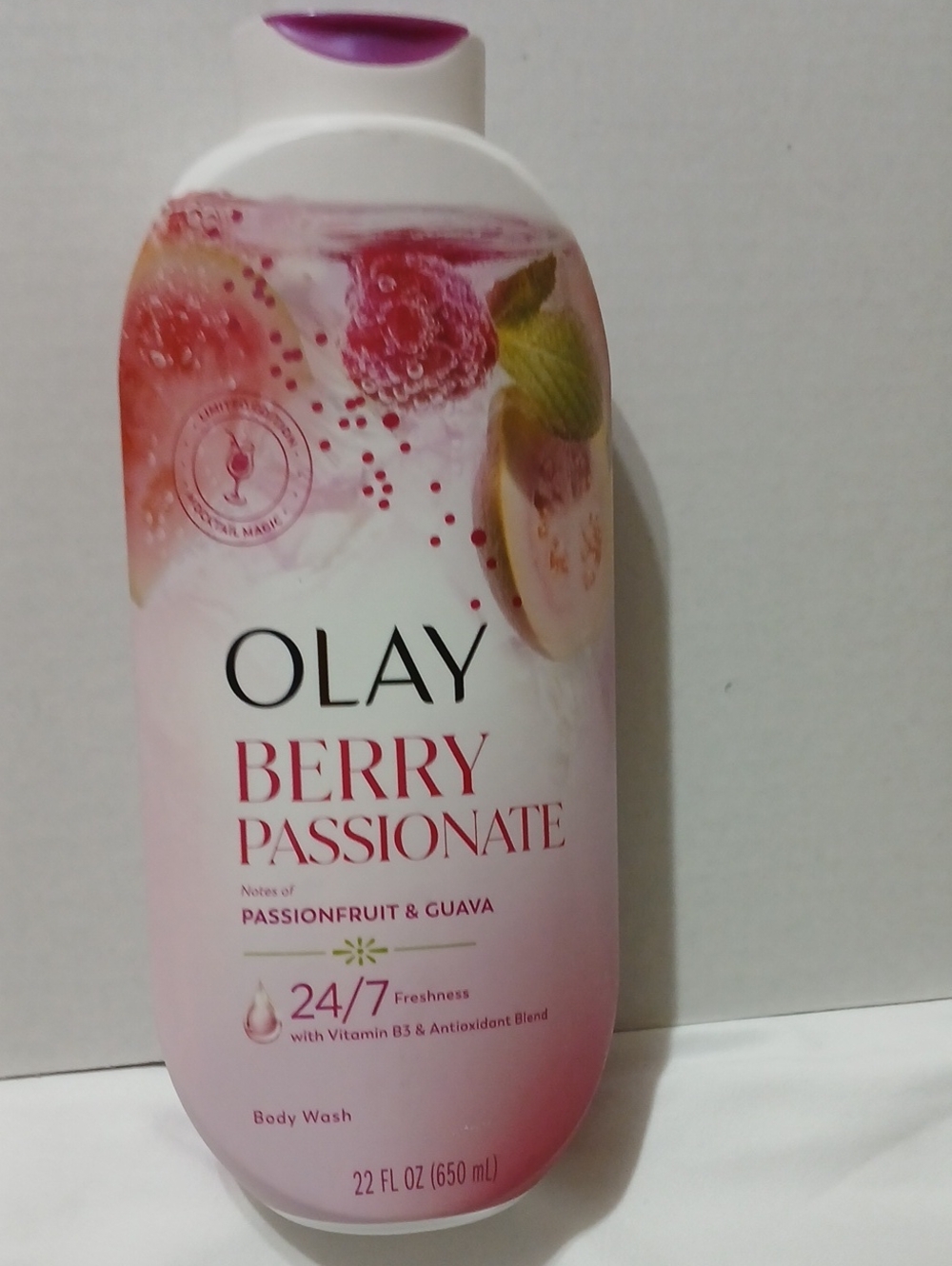 OLAY Berry Passionate Body Wash - Pink and White